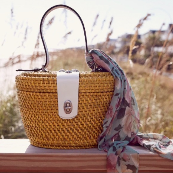 Patricia Nash Caselle Basket Purse with Tan & Crackled Rose Scarf - Picture 2 of 15